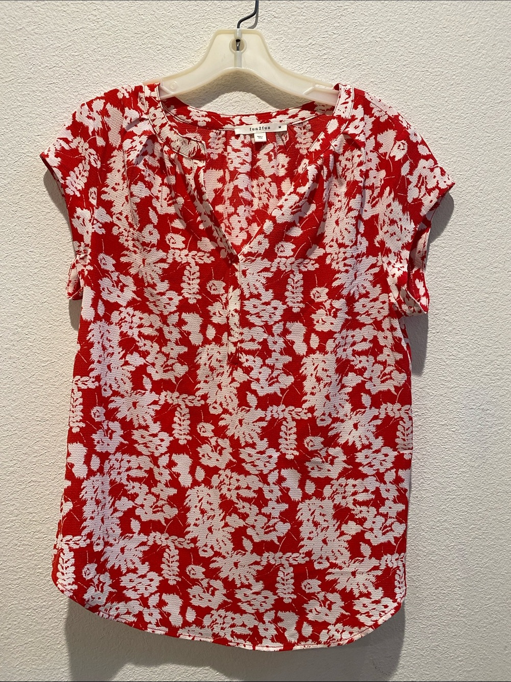 fun 2 fun Red and White Floral V-Neck Cap Sleeve Blouse